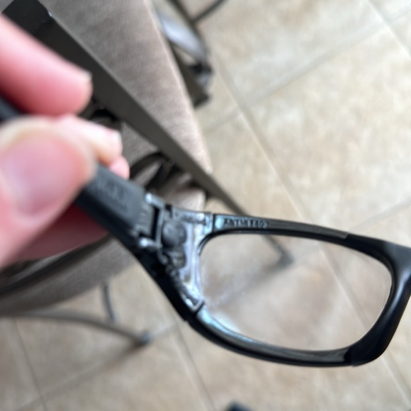 Liberty sport black maxx30 sunglasses w/case .Never worn. Mint - Picture 9 of 9